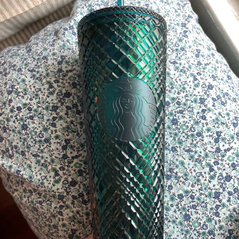 Starbucks 2021 Christmas Tumbler